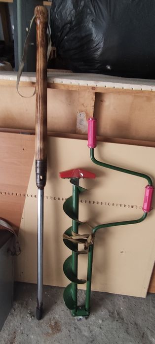 Продам ледоруб,та пешню.