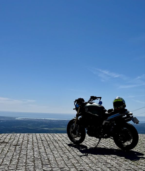 Benelli Leoncino 800 Trail