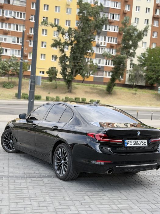 BMW 5 Series 2017 VIN WBAJD11050G879156 фото оголошення 8 з 22