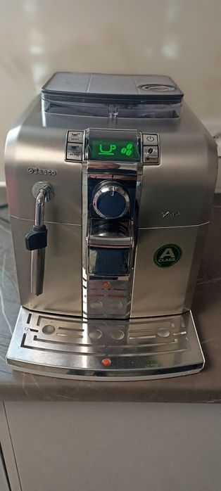 Продам кавоварку Saeco Syntia