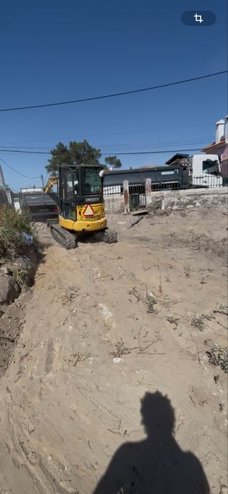 | Fretes, Entulho, Limpeza de Terrenos e Remoção de Terras