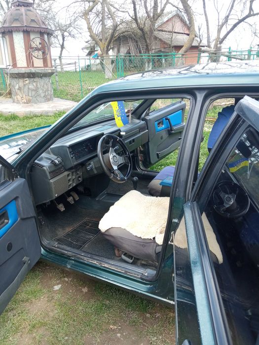 Продам ВАЗ 21099 в непоганому стані