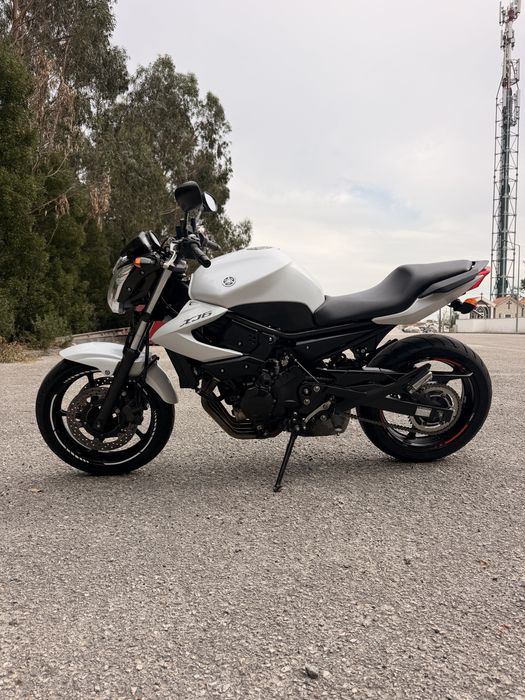 YAMAHA XJ6 N - 2013