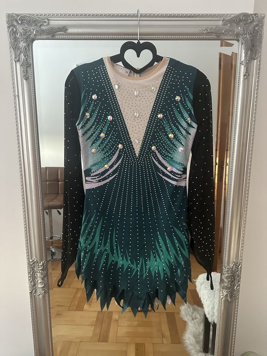 Strój gimnastyczno akrobatyczny 160 nowy