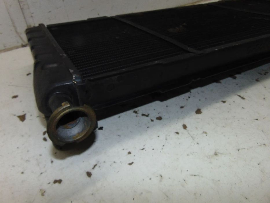 Peugeot 205 radiador " usado em bom estado