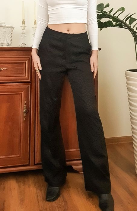 Czarne szerokie spodnie