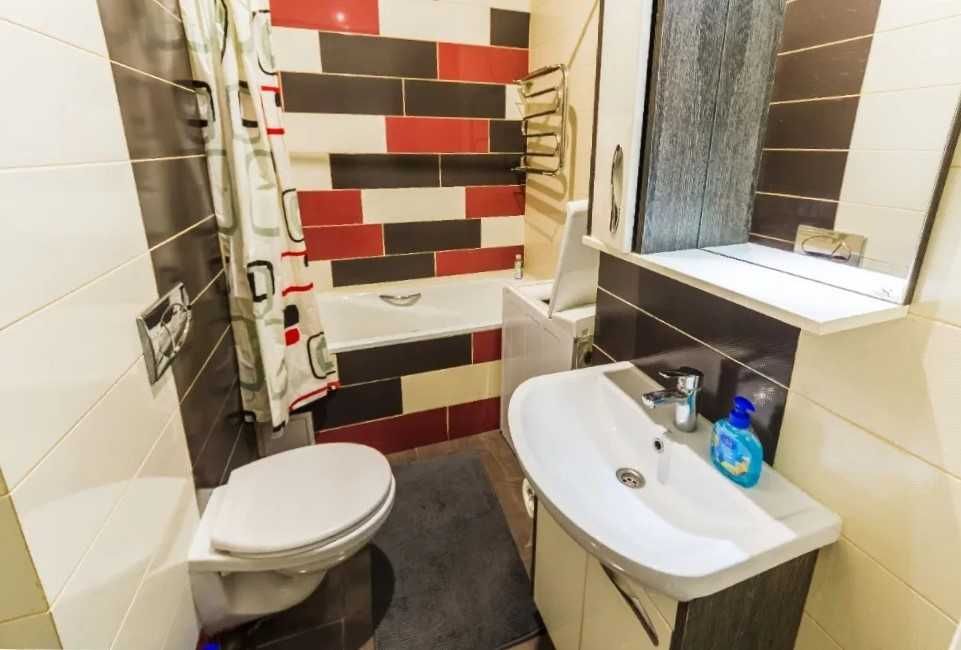 Подобова оренда 2к квартири в Оболонському р-ні, м. Оболонь