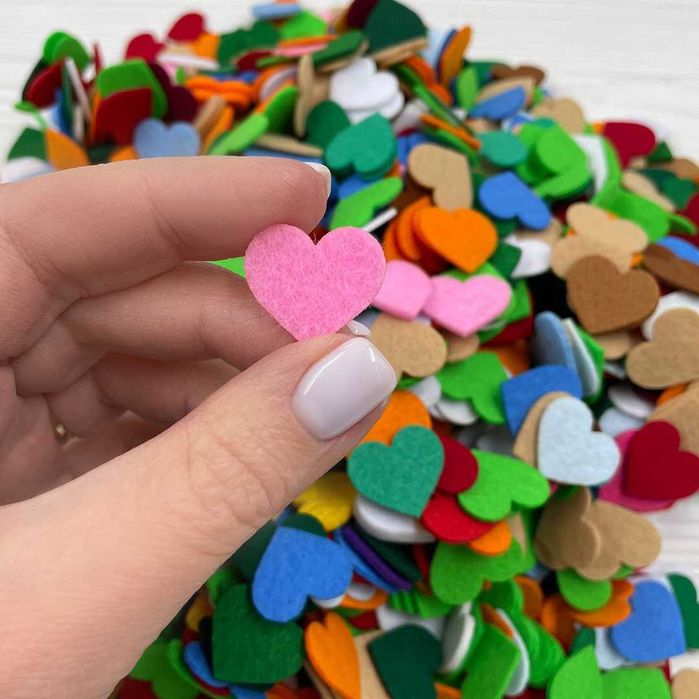 Лазерна різка фетру та войлоку під замовлення