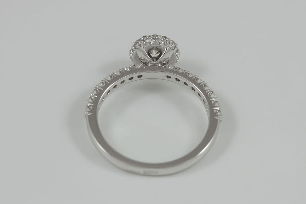 Золотое кольцо с бриллиантами