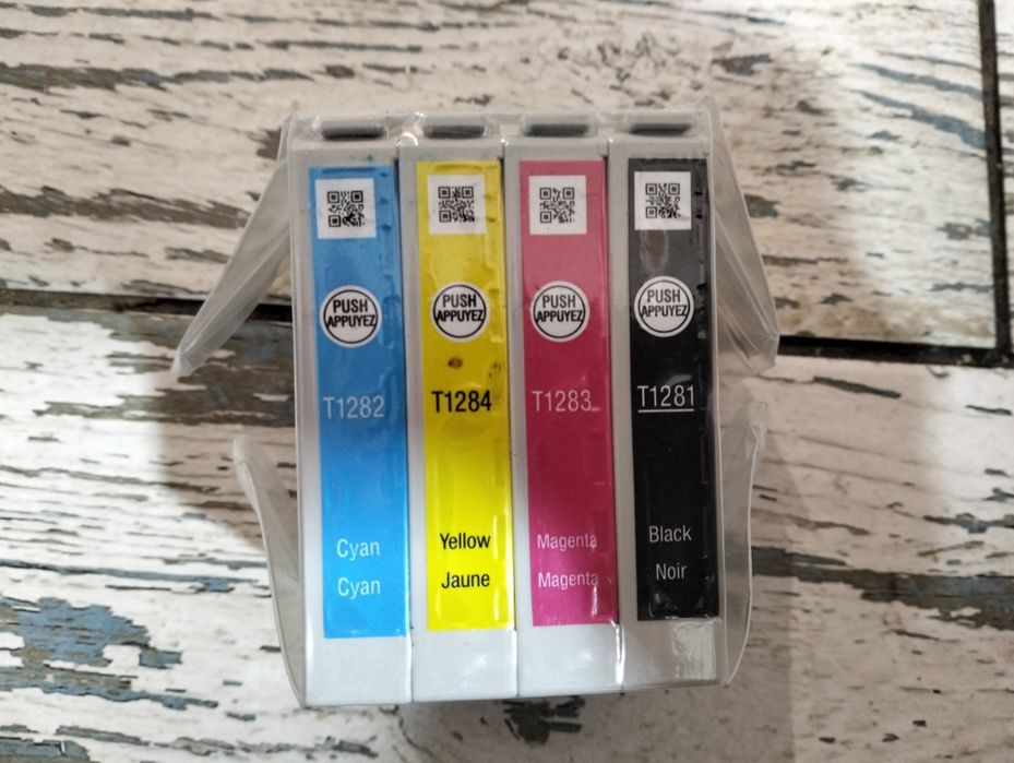 Оригинальные картриджи epson.