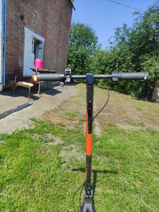 Електросамокат Segway Ninebot F2E