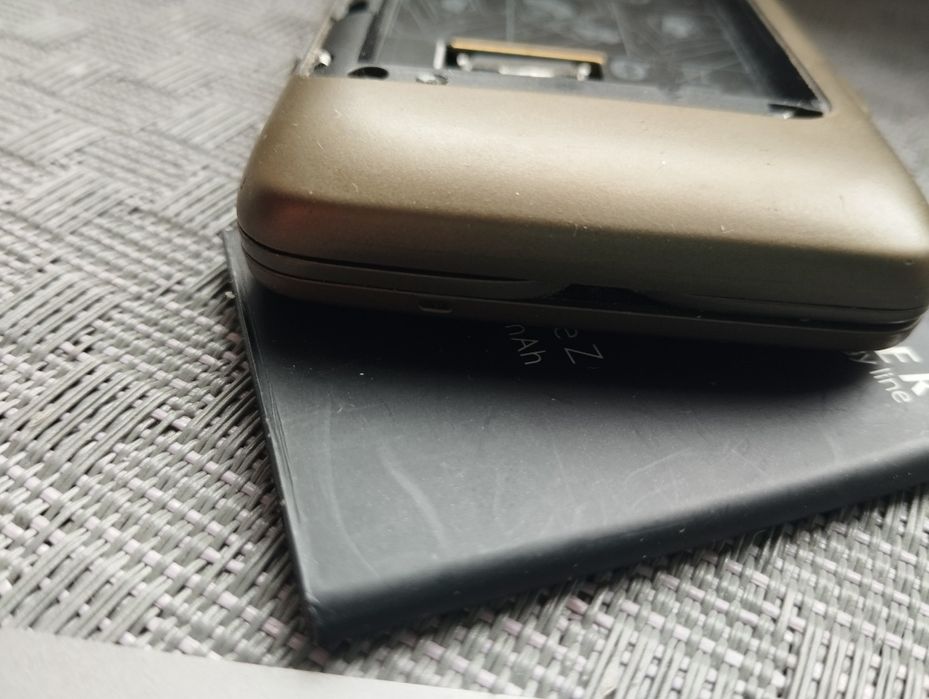 HTC Desire Z- Super Stan