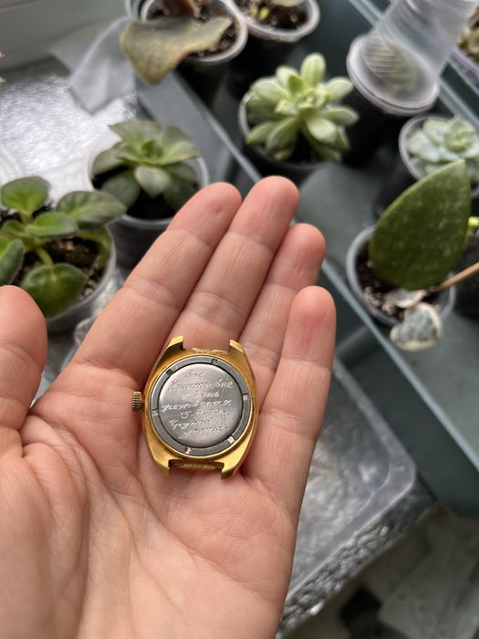 Женские часы луч Au10