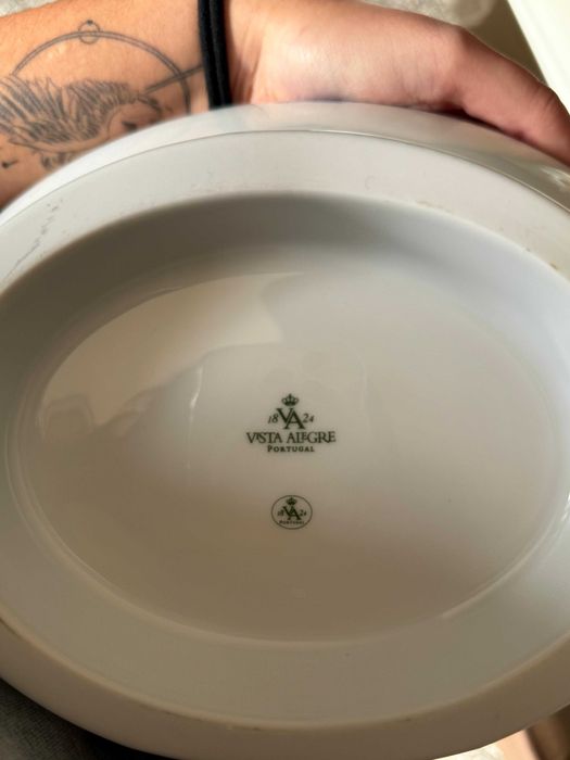 Terrina Vista Alegre  – porcelana fina azul e dourado (Portugal)