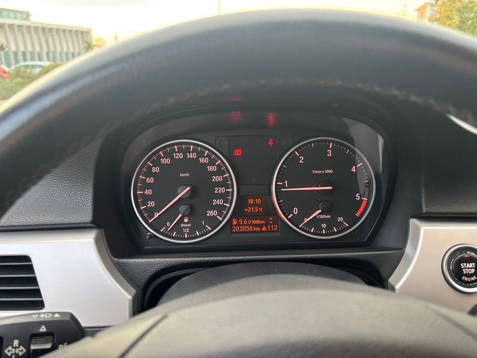 BMW 318d primeira mão