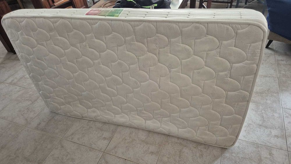 Cama de jovem solteiro