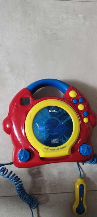 Radyjko na CD dla dziecka z mikrofonami, karaoke, mikrofony