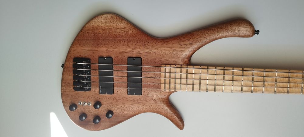 Gitara Basowa 5 - GMR