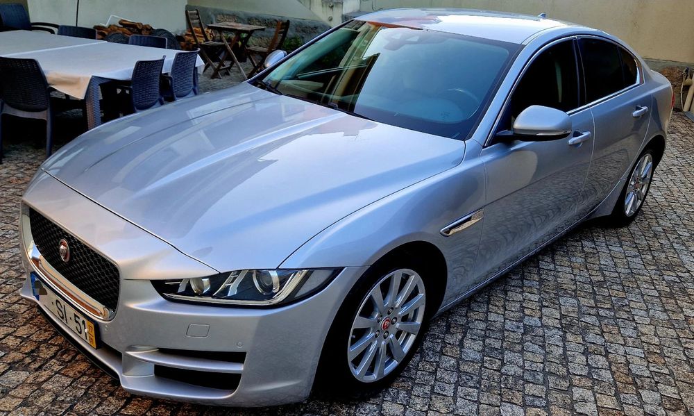 Jaguar XE 2.0 D Prestige Aut.