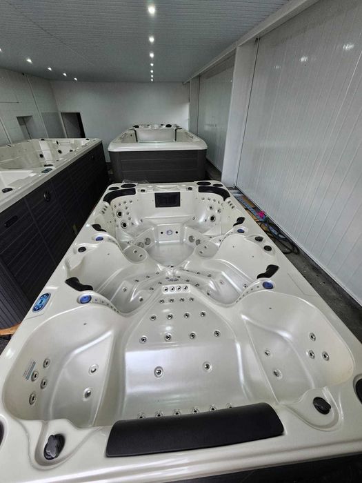 NOWOŚĆ! Jacuzzi 10 osobowe Bahama - 3,8 m długości!