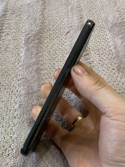 Телефон Samsung Galaxy S22