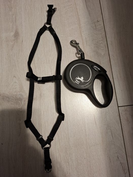 Smycz Flexi 3m nowa nieużywana plus szelki gratis