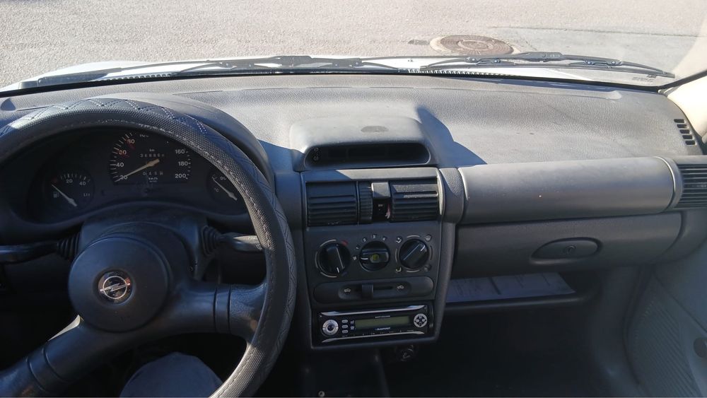 Opel Corsa B Comercial