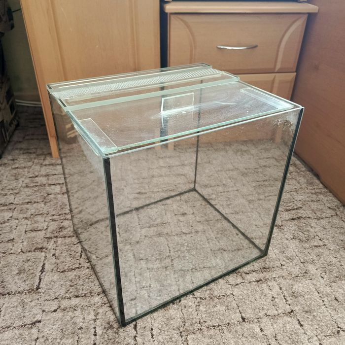 террариум 30*25*30