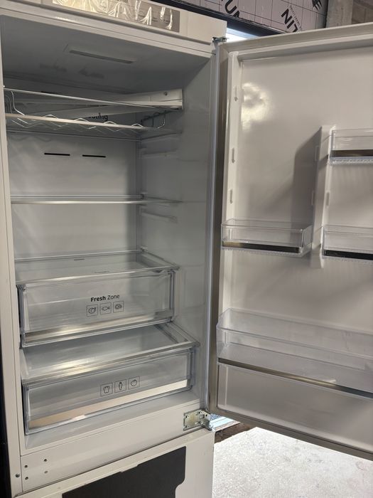 Lodówka Samsung BRB260034WW/EF