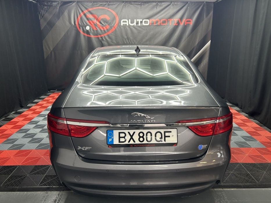 Jaguar XF 2.0 D Prestige Aut.