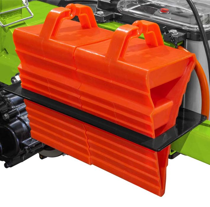 Wózek manewrowy do przyczep ZIPPER ZI-ARW2000 akumulatorowy, uciąg 2000 kg, silnik 800 W, akumulator 40 V / 6 Ah, zasięg ok. 5 km