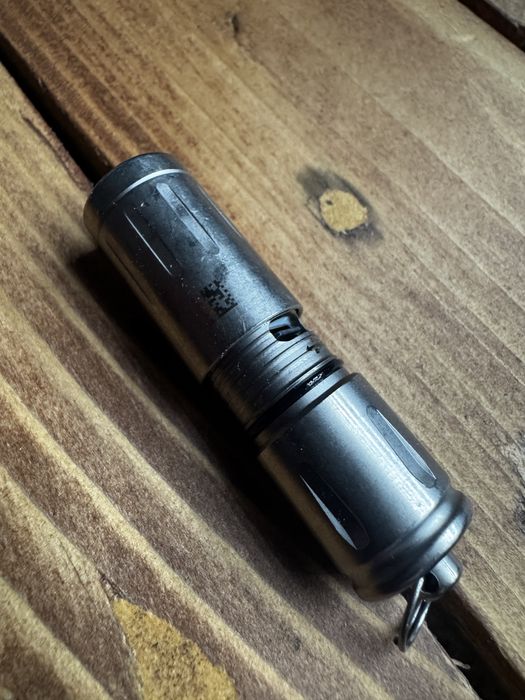 Latarka  Olight  IXV  Tytan 180 lumenów