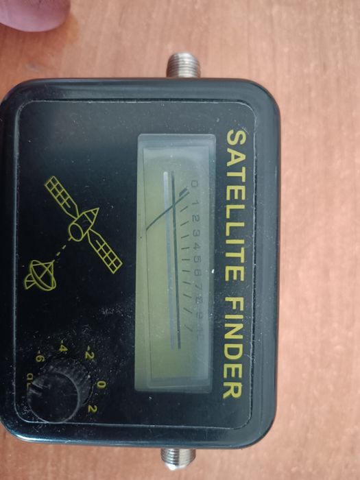 Вимірювач рівня супутникового сигналу Sat Finder SF-950