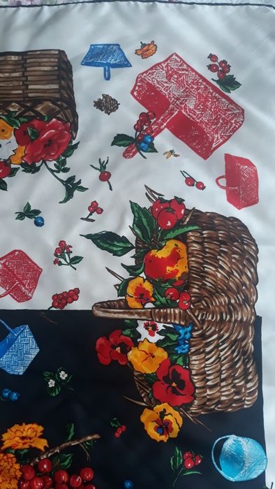 Chusta-apaszka Lagerfeld