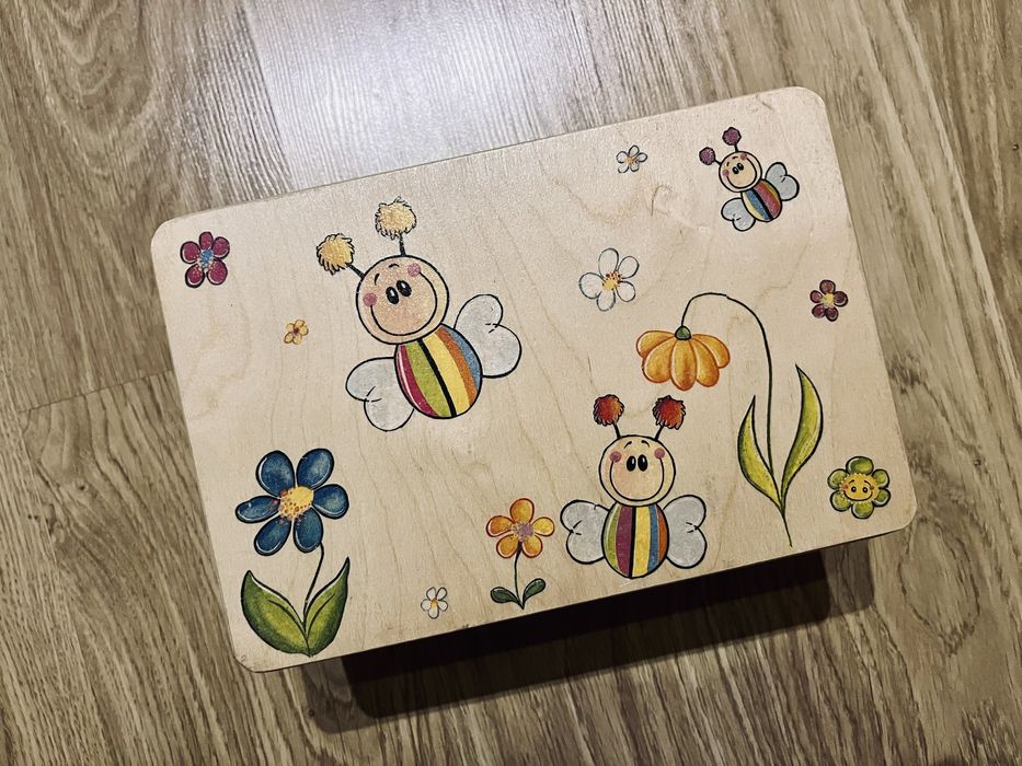 Drewnianka skrzyneczka własnoręcznie oklejona