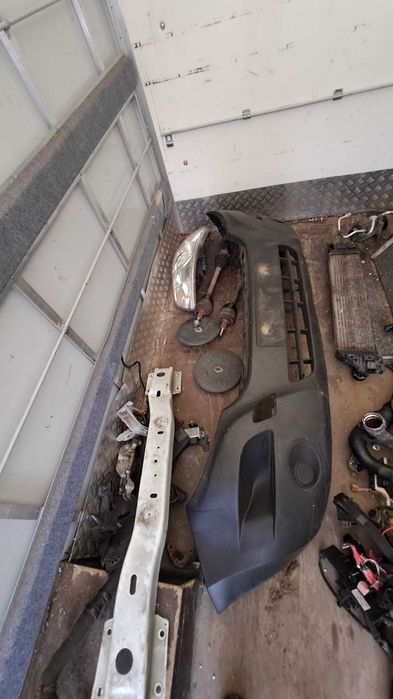 Renault Master rok 2018 uszkodzony