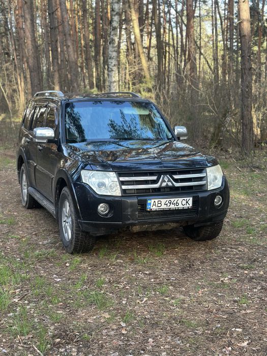 Mitsubishi pajero 4
