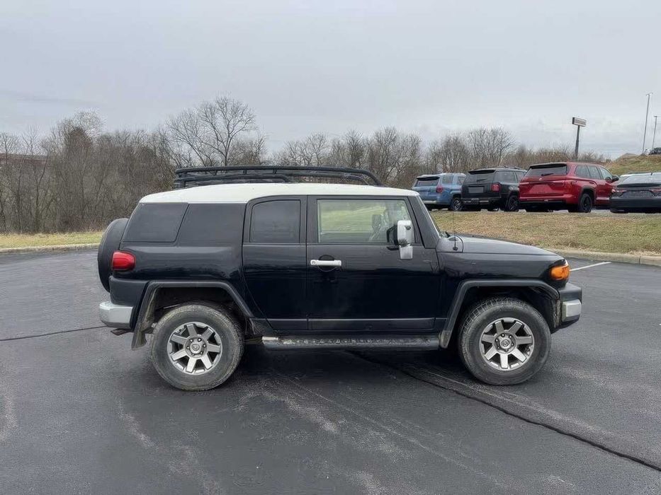 Toyota FJ Cruiser      2014