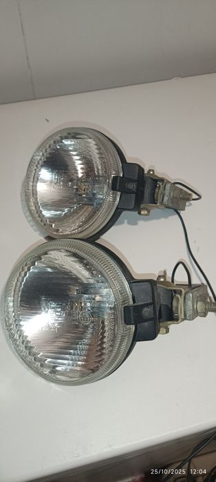 Faróis extra para automóveis dos anos 70