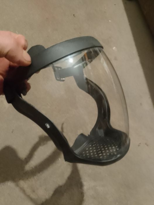 Захисна маска від пилюки і стружки