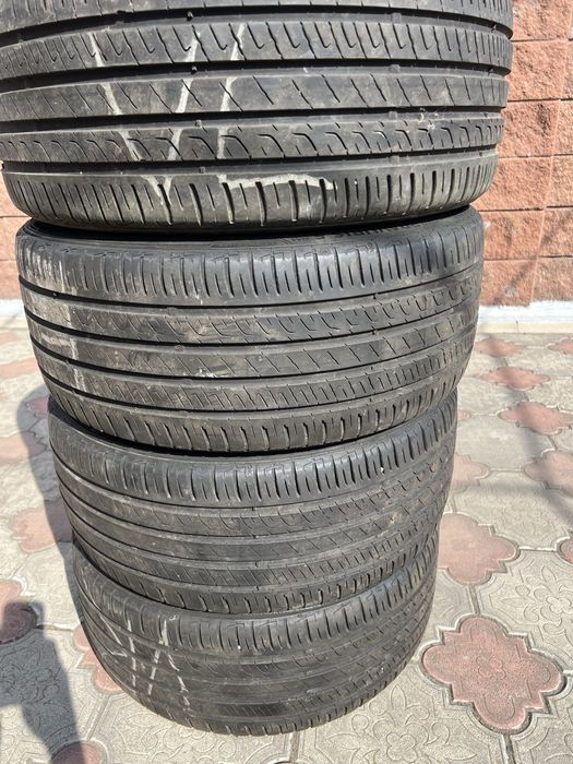 Продається комплект -шини літні-10 000 грн.