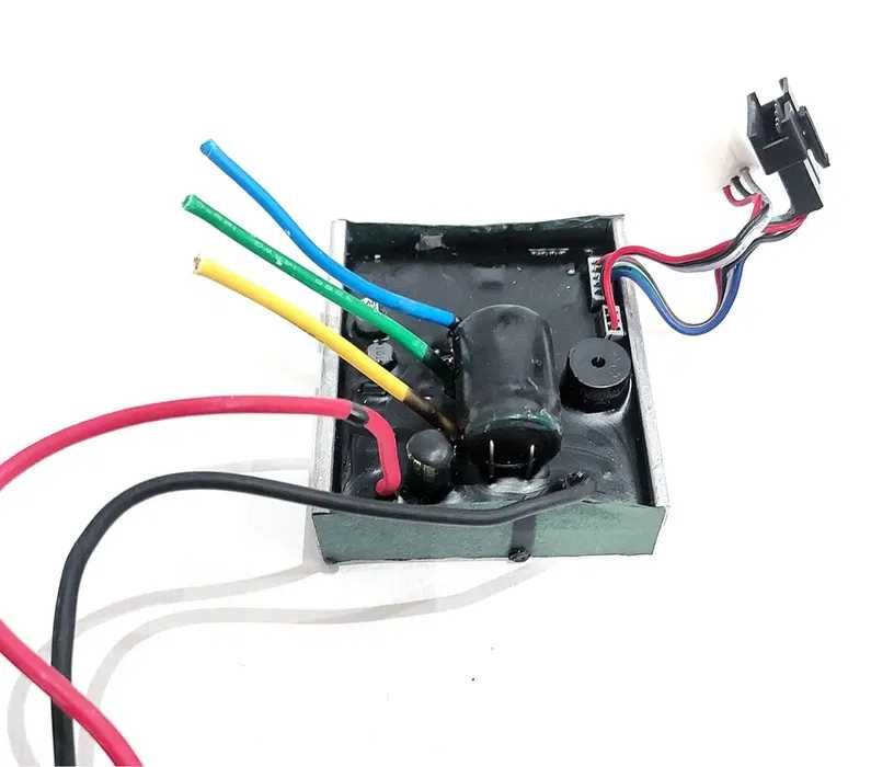 Продам плату (контролер) на акамуляторну пилку PCA 40/2 Procraft