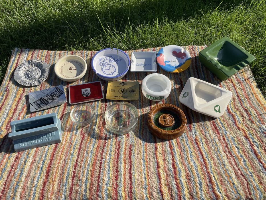 Cinzeiros com publicidade