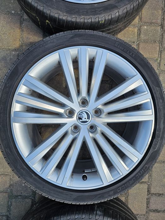 Alufelgi 19cali SIRIUS SKODA SUPERB 3 8JX19H2 ET44 5x112