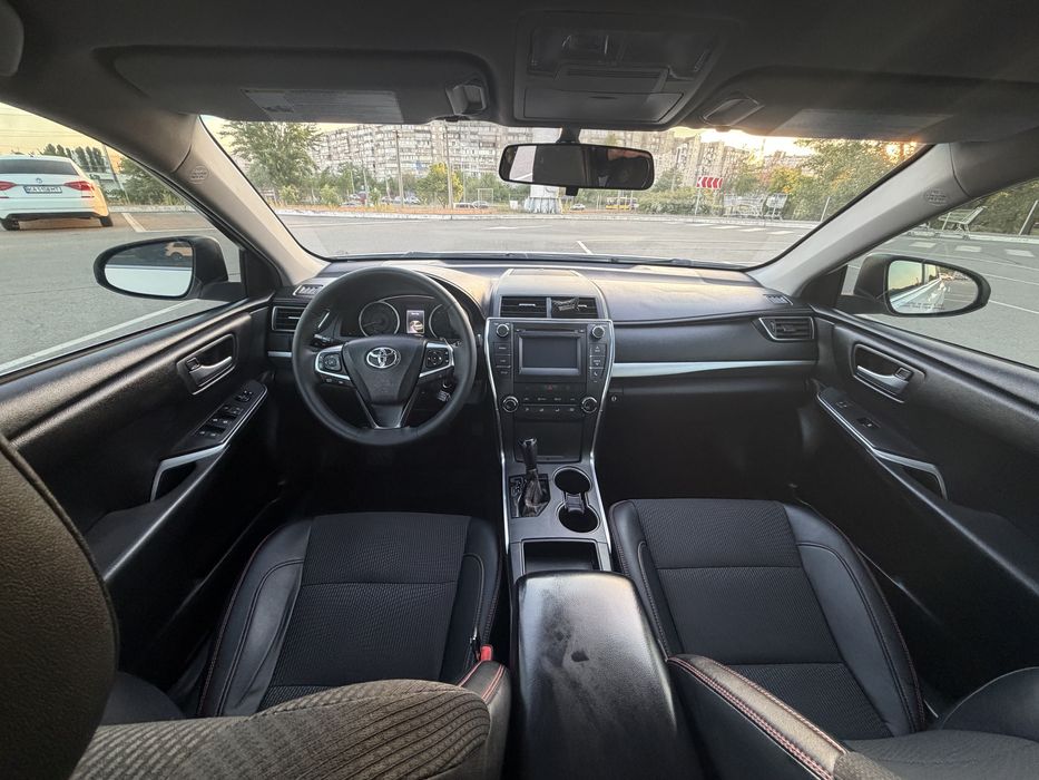 Toyota Camry 2017
