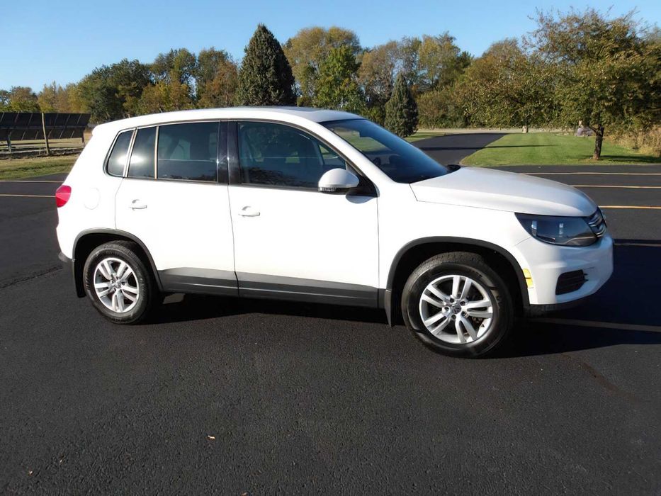 Volkswagen Tiguan      2013