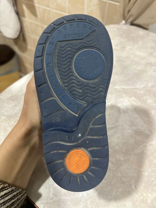 Дитяче ортопедичне взуття 25 розмір