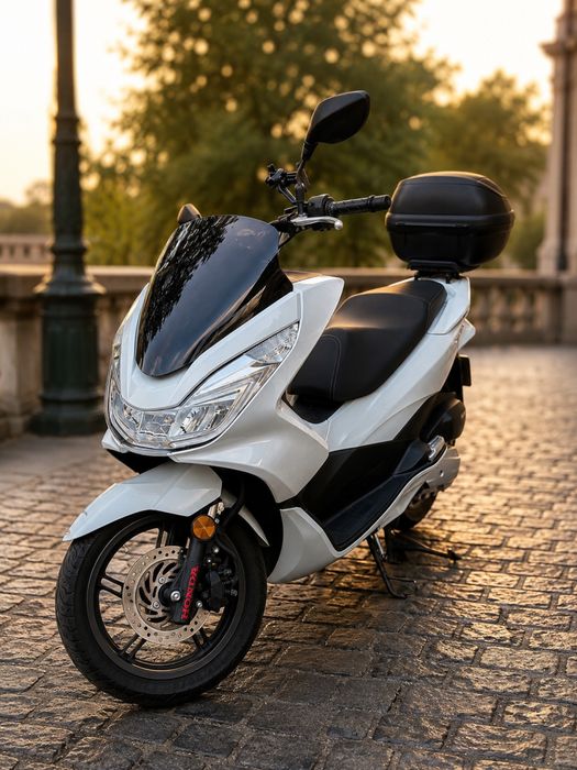 Honda PCX 2017 — Económica | Muito bem cuidada