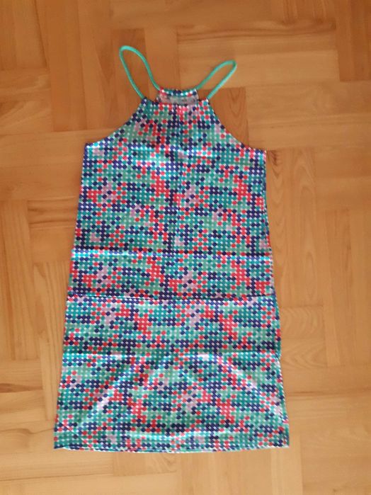 Nowa dziewczęca sukienka na lato 134-140