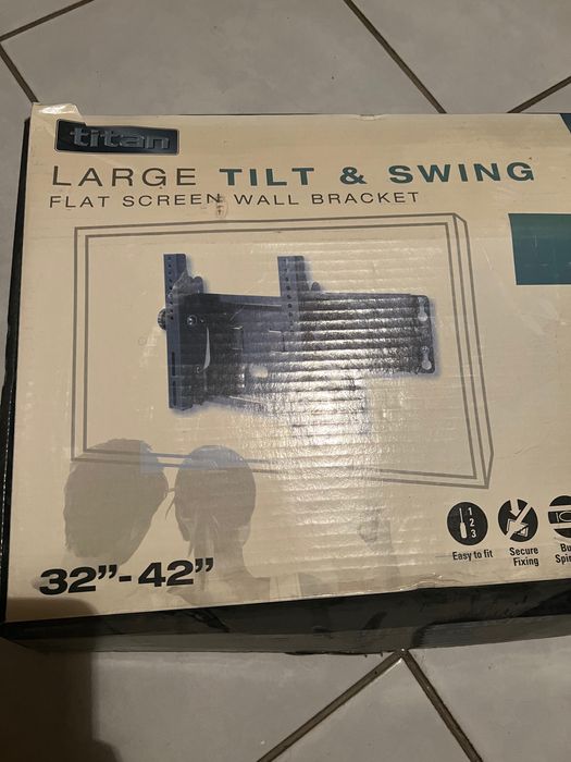 Uchwyt na ścianę na telewizor nowy